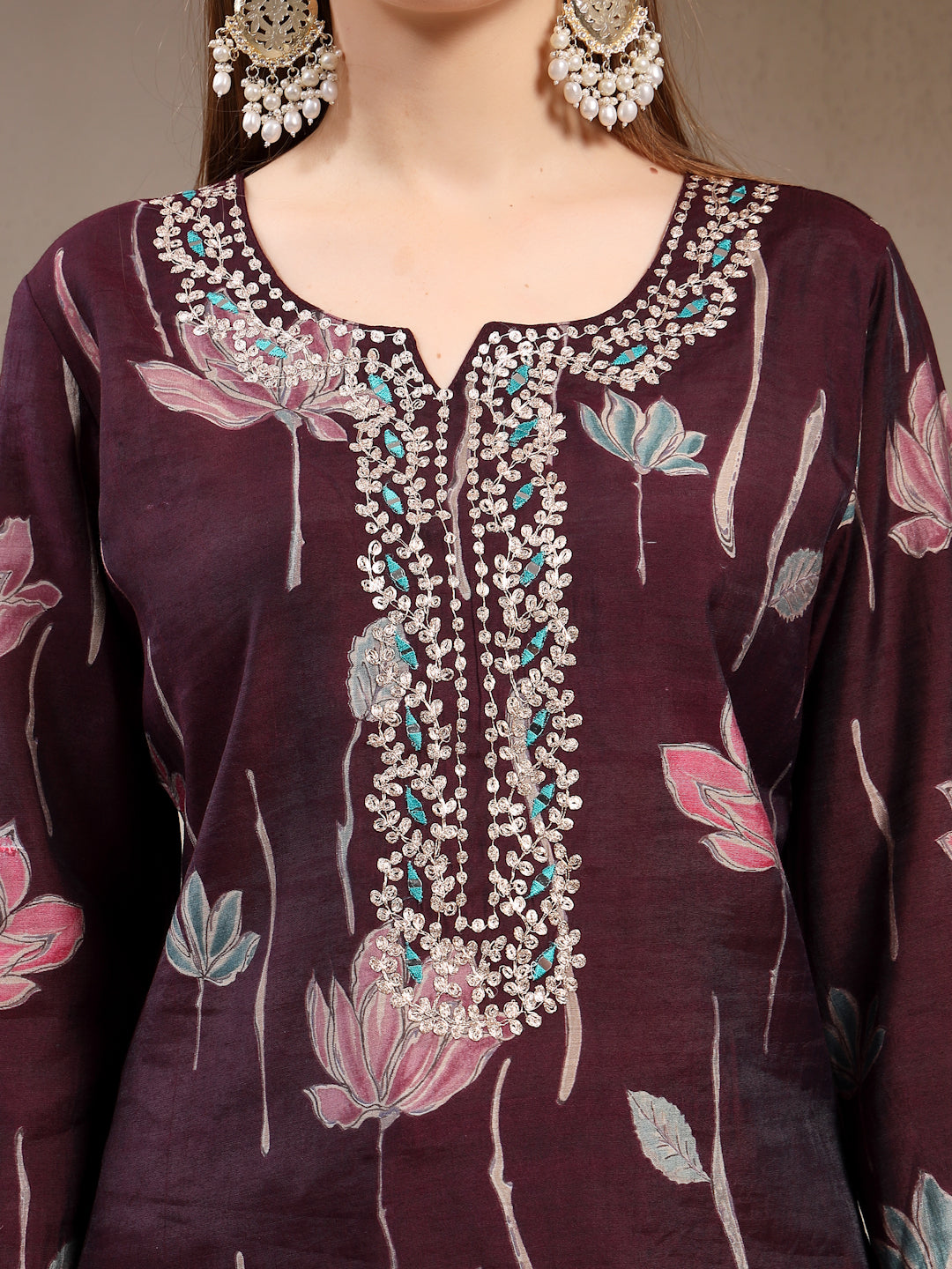 Women Floral Printed Regular Kurta with Trousers & With Dupatta