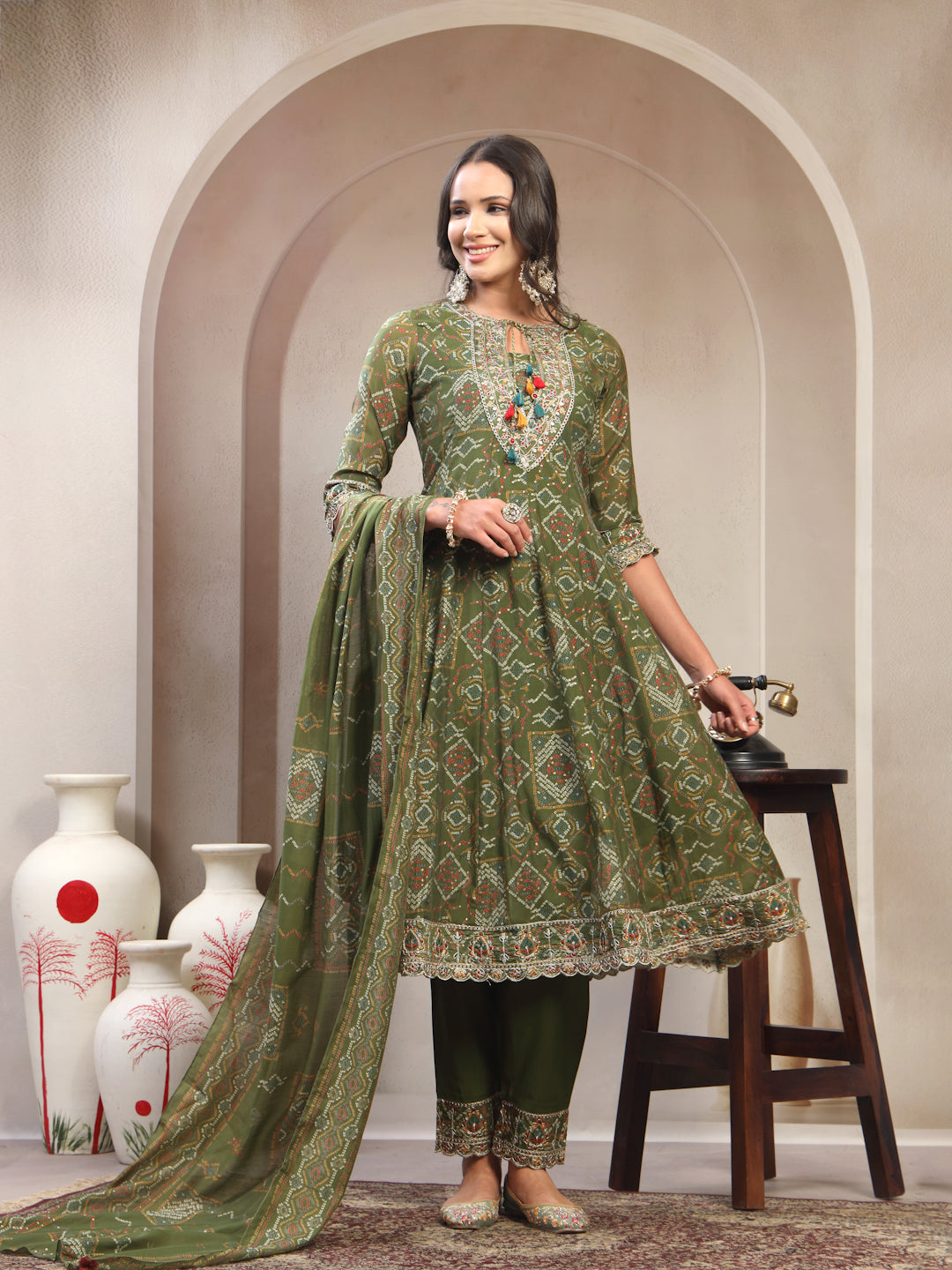 Women Green Bandhan Printed with Embroidered Kurta & Trousers with Dupatta