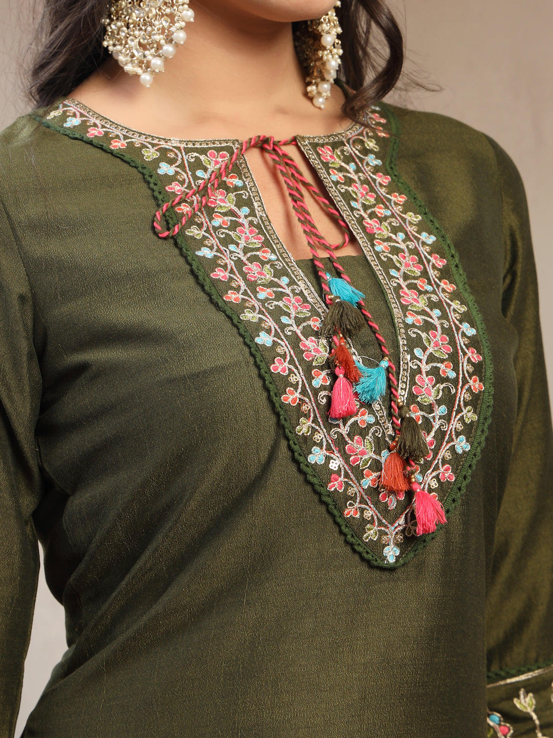 Women Green Embroidered Tie-Up Neck Kurta & Sharara & Dupatta Set