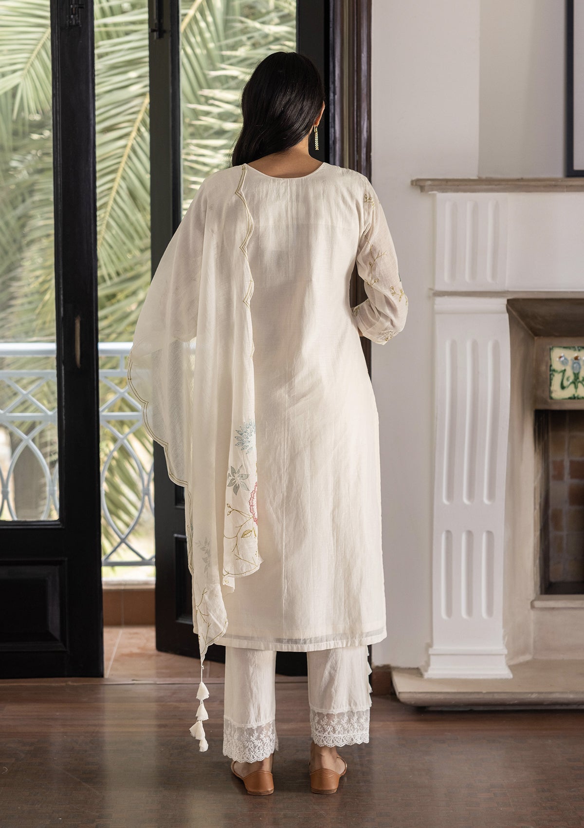Pearl Embroidered Floral Kurta Set